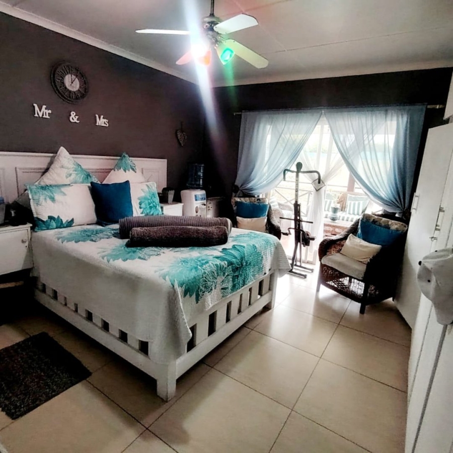 4 Bedroom Property for Sale in Amalinda Eastern Cape